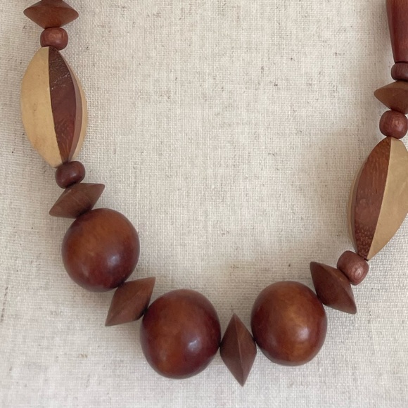 Wooden Beaded Necklace - Picture 4 of 4